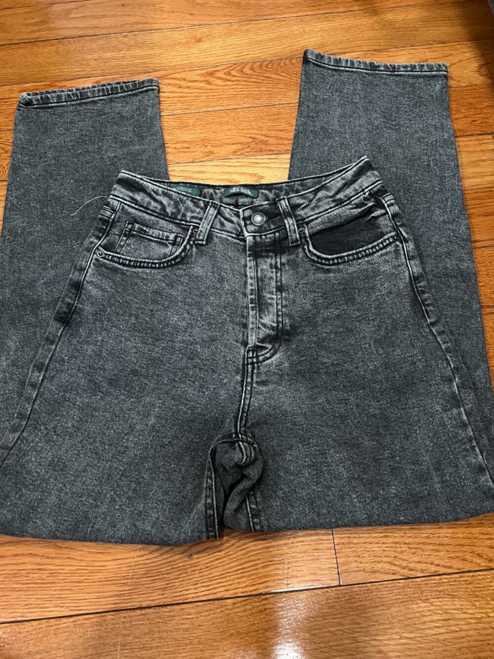 Target Wild Fable dark gray stretch denim women jeans Size 2 brand new acid wash